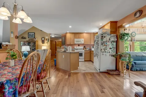 207 N Auburn Road Auburn ME 04210