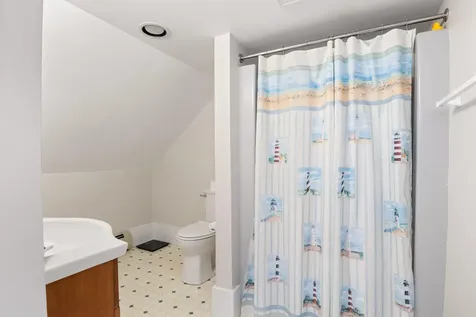 61 Fletcher Street Kennebunk ME 04043