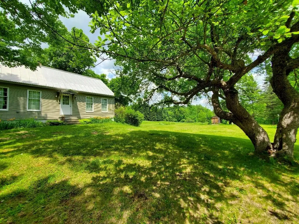 92 Huff Road Cornville ME 04976