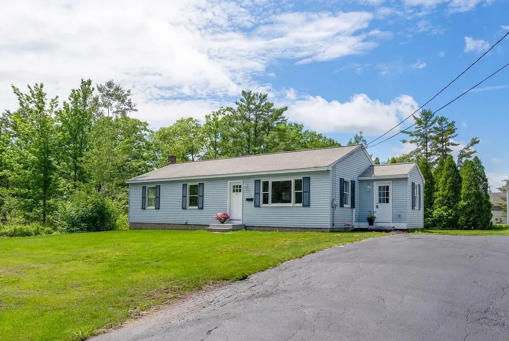 167 Rowe Avenue Portland ME 04102