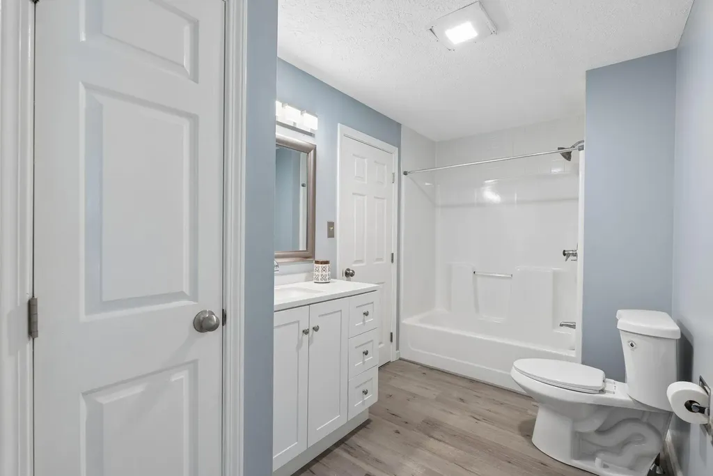 167 Rowe Avenue Portland ME 04102