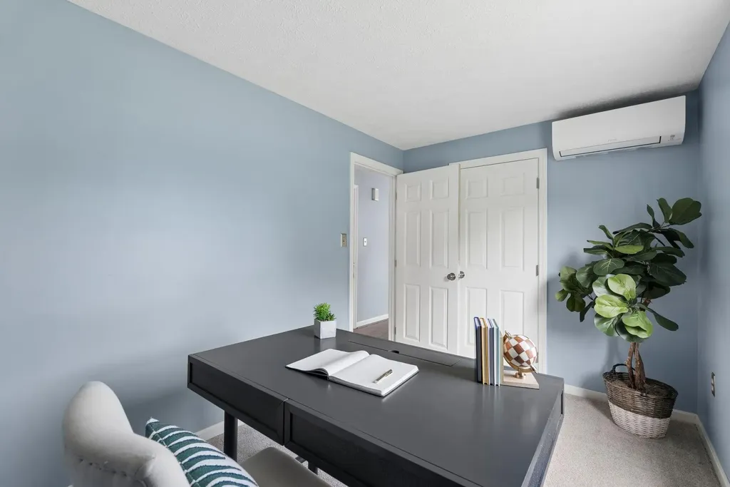 167 Rowe Avenue Portland ME 04102