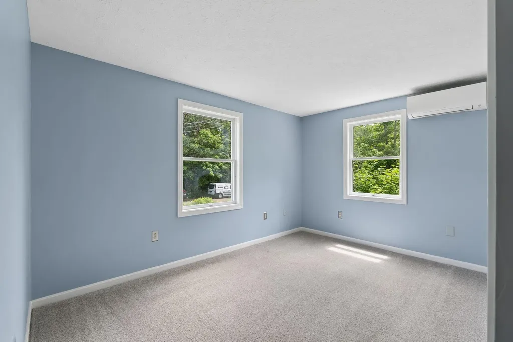 167 Rowe Avenue Portland ME 04102