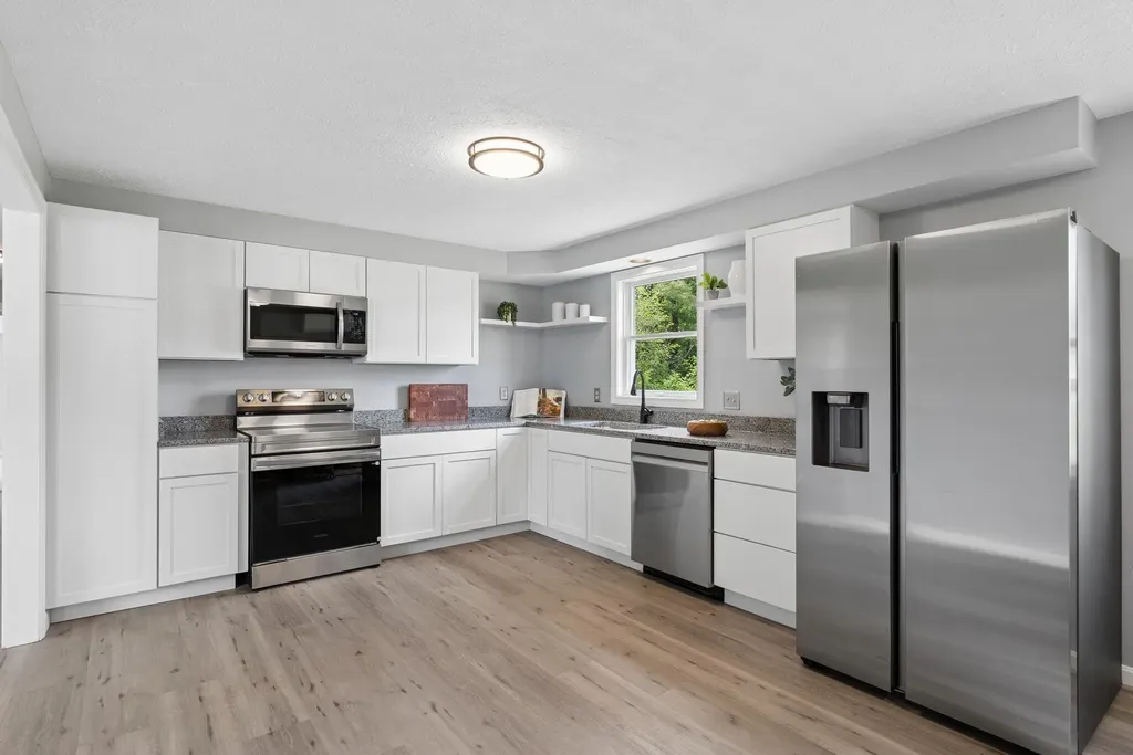 167 Rowe Avenue Portland ME 04102