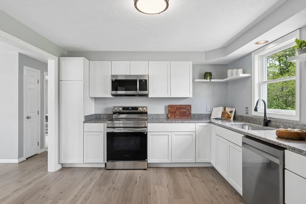 167 Rowe Avenue Portland ME 04102
