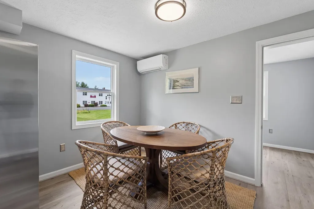 167 Rowe Avenue Portland ME 04102