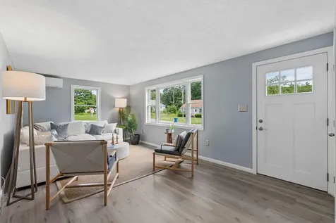 167 Rowe Avenue Portland ME 04102