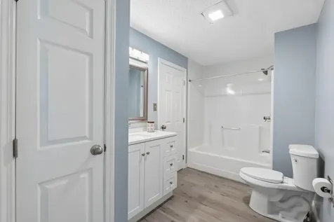 167 Rowe Avenue Portland ME 04102