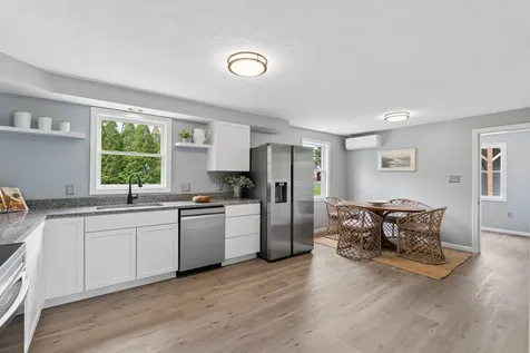 167 Rowe Avenue Portland ME 04102