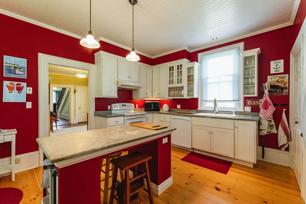 77 Main Street Rockport ME 04856
