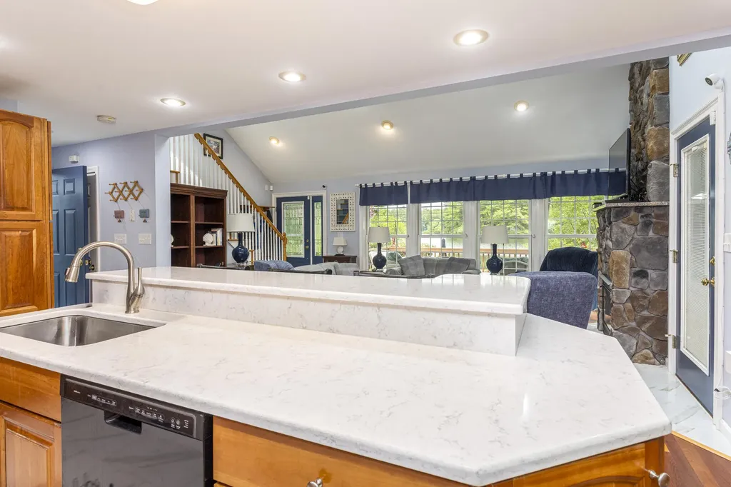9 Pride Lane Windham ME 04062