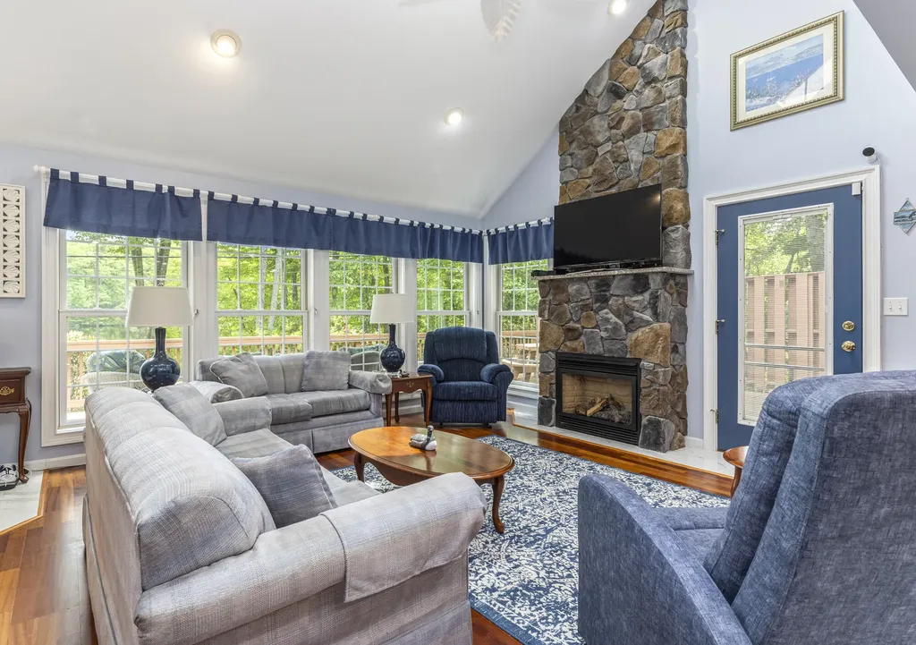 9 Pride Lane Windham ME 04062