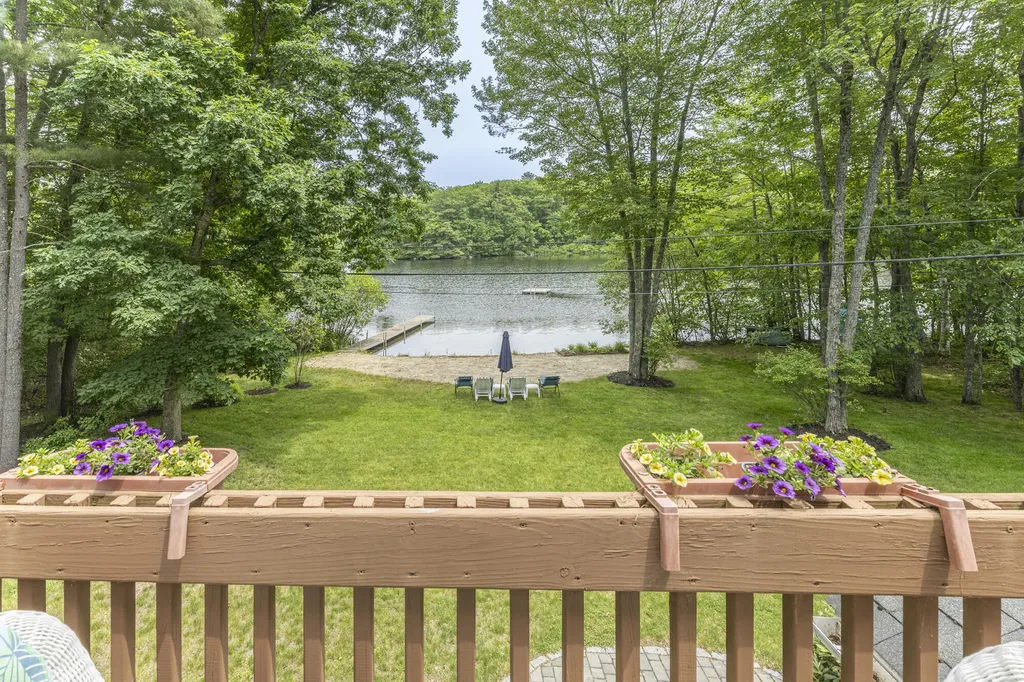9 Pride Lane Windham ME 04062