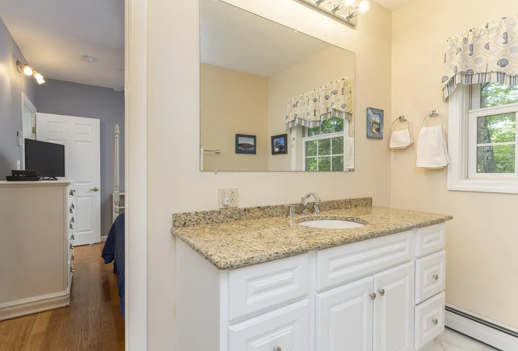 9 Pride Lane Windham ME 04062