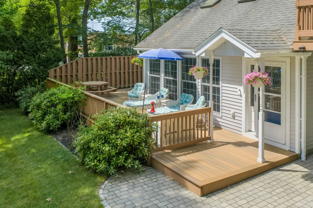 9 Pride Lane Windham ME 04062