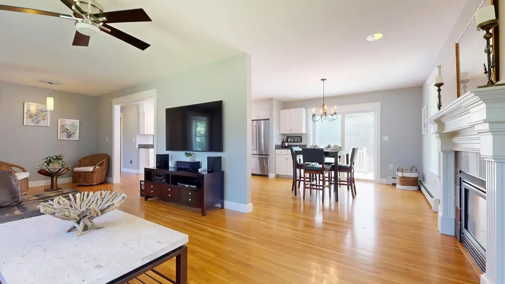 334 Broadturn Road Scarborough ME 04074