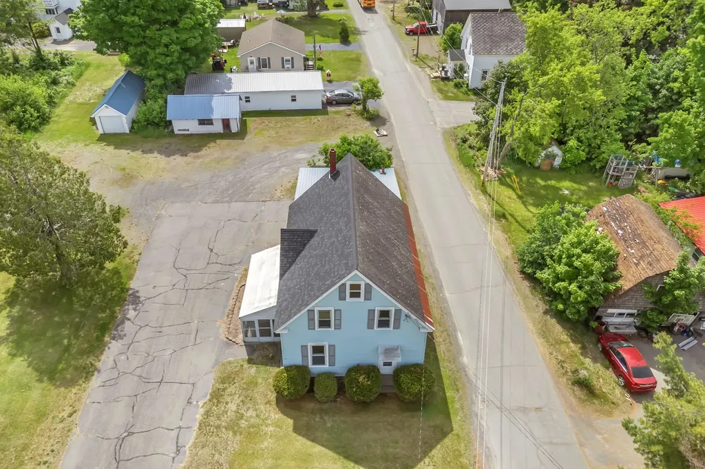 24 Park Street Milo ME 04463