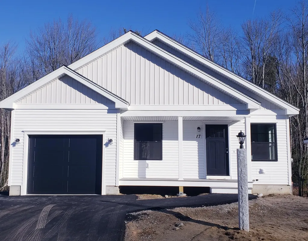 5 Heritage Way Saco ME 04072