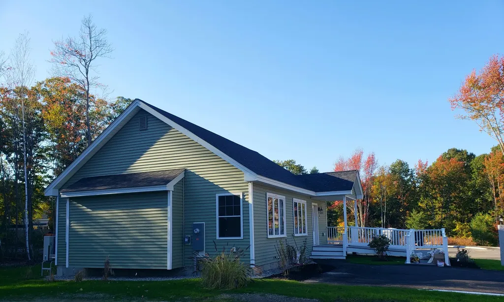 5 Heritage Way Saco ME 04072