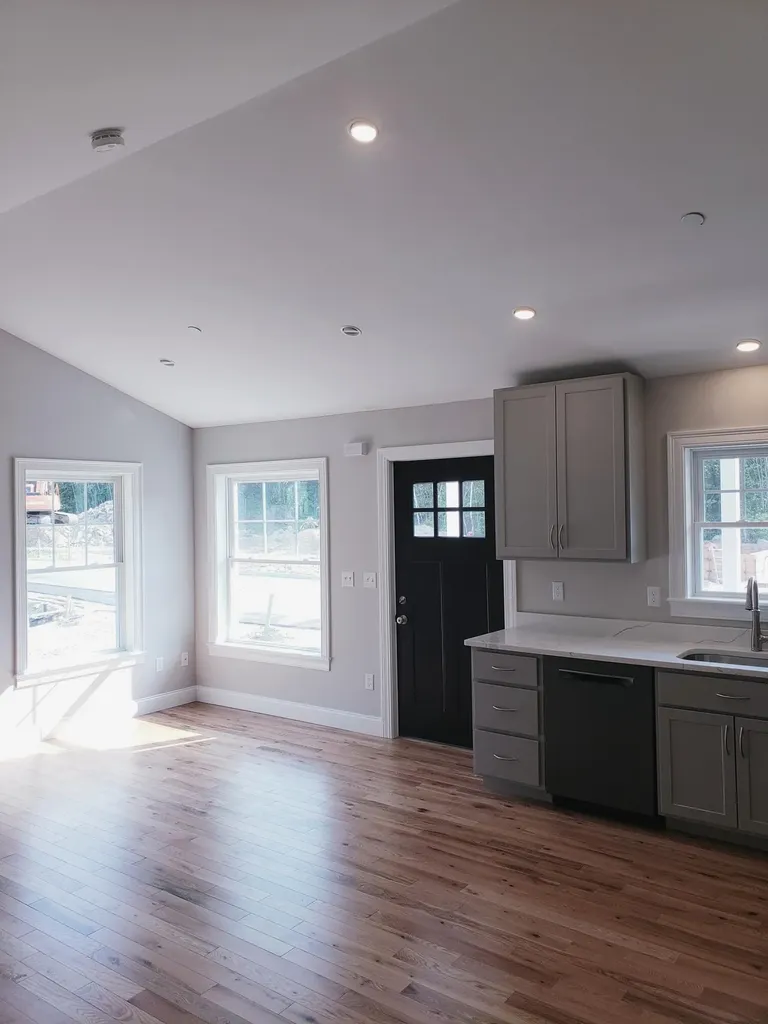 5 Heritage Way Saco ME 04072