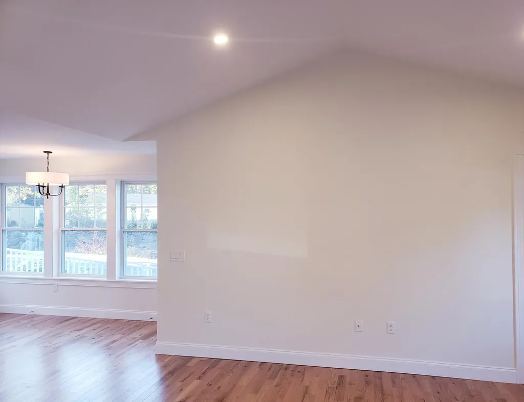 5 Heritage Way Saco ME 04072