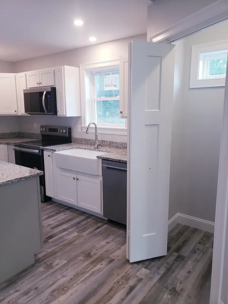 5 Heritage Way Saco ME 04072