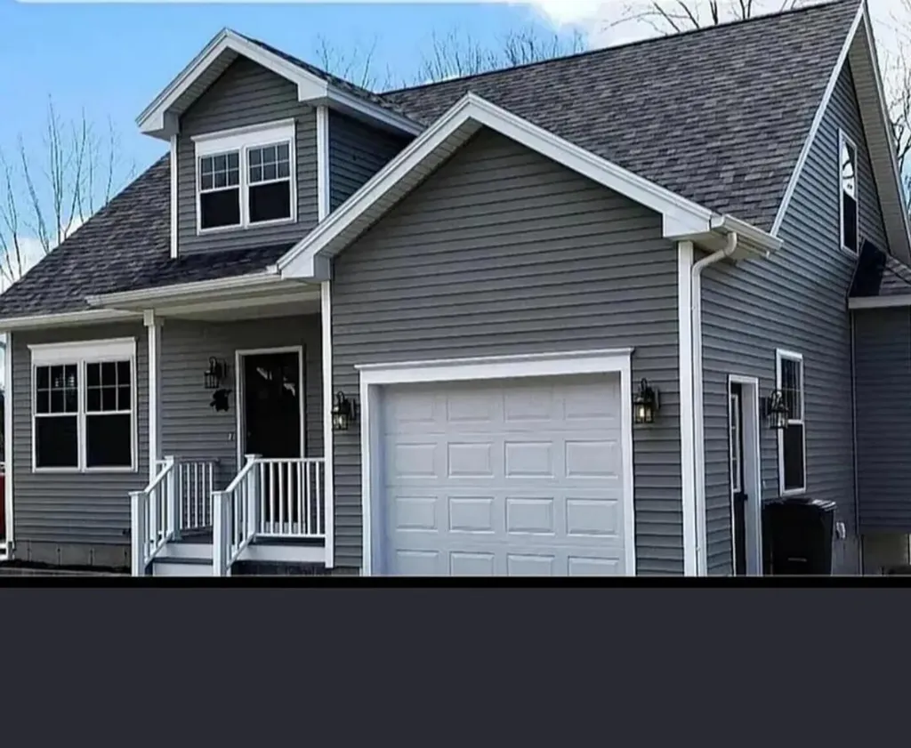 5 Heritage Way Saco ME 04072