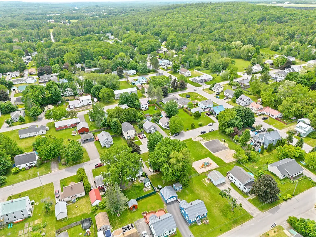 29 Sterling Street Waterville ME 04901