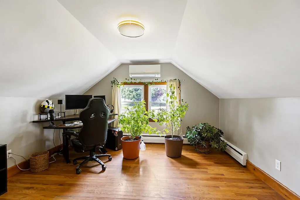 29 Sterling Street Waterville ME 04901