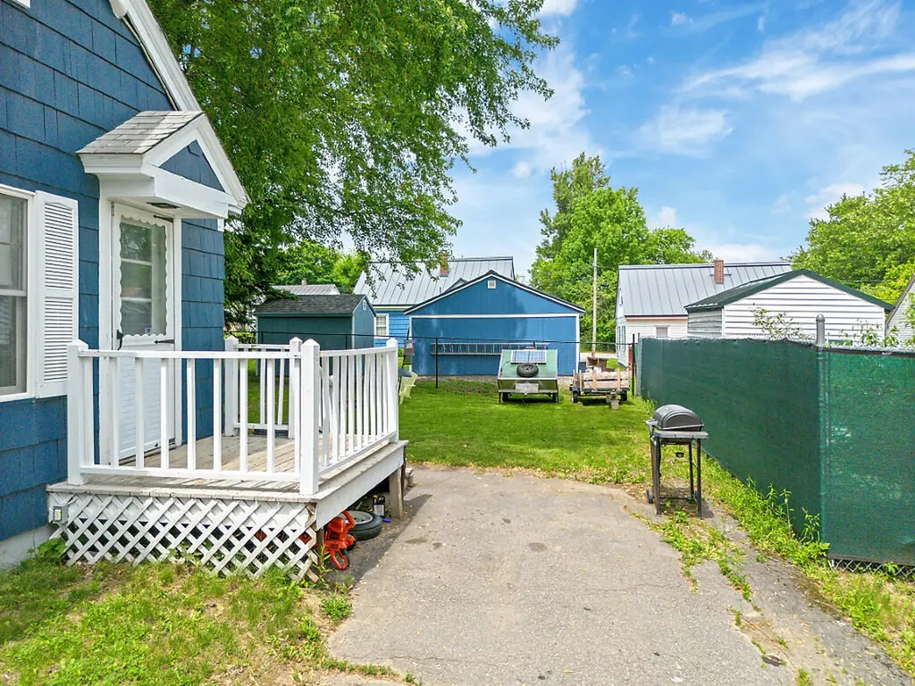 29 Sterling Street Waterville ME 04901