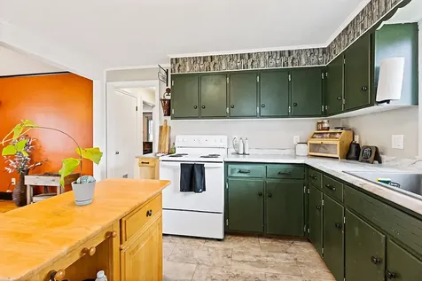 29 Sterling Street Waterville ME 04901