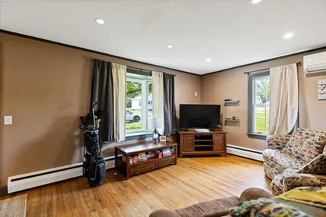 29 Sterling Street Waterville ME 04901