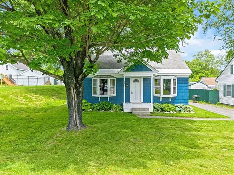 29 Sterling Street Waterville ME 04901