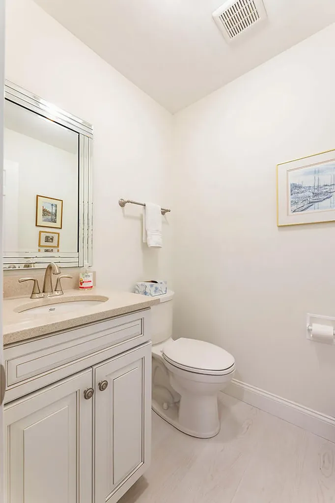 8 N Lewis Avenue Camden ME 04843