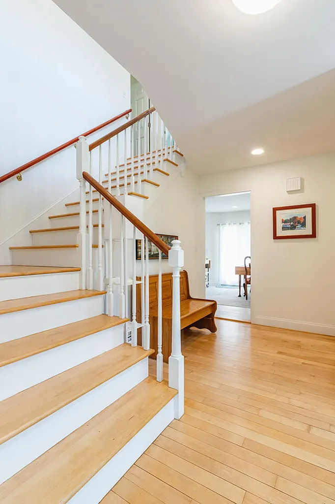 8 N Lewis Avenue Camden ME 04843