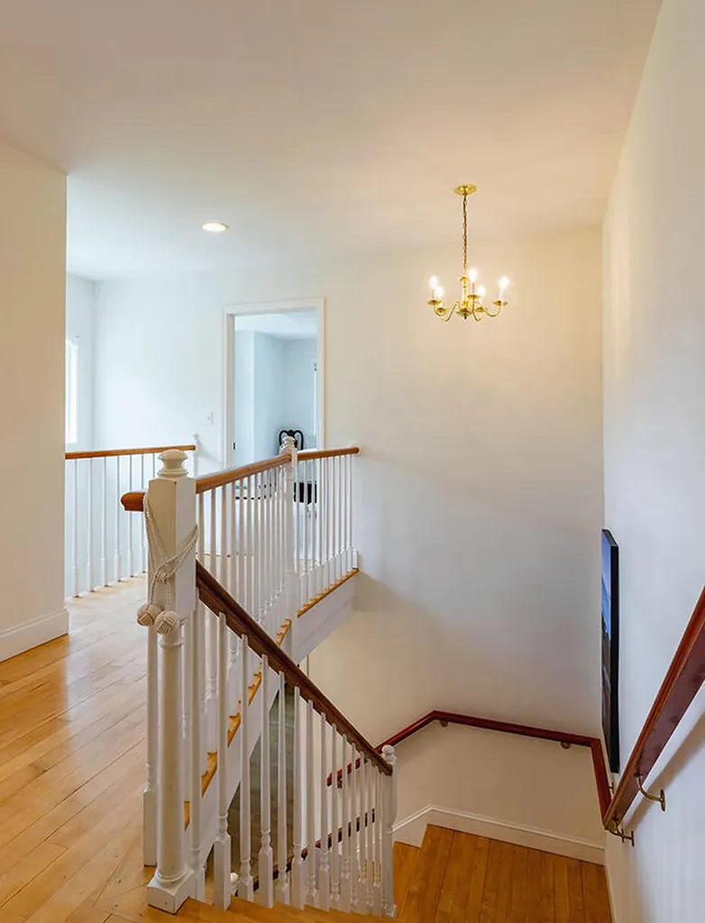 8 N Lewis Avenue Camden ME 04843