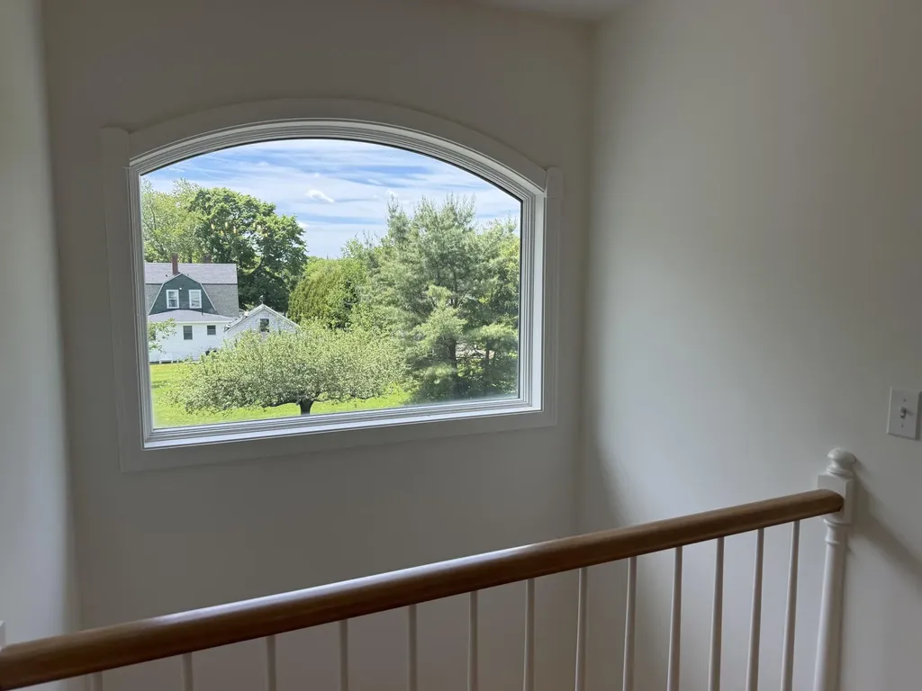 8 N Lewis Avenue Camden ME 04843