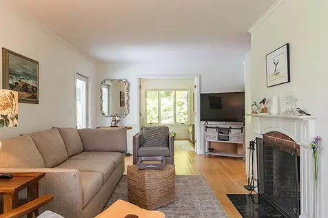 8 N Lewis Avenue Camden ME 04843