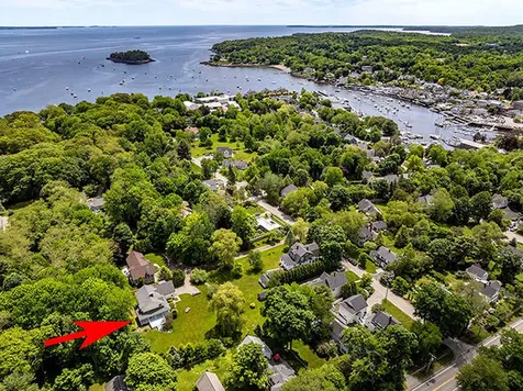8 N Lewis Avenue Camden ME 04843