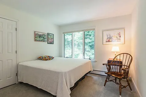8 N Lewis Avenue Camden ME 04843