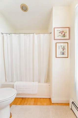 8 N Lewis Avenue Camden ME 04843