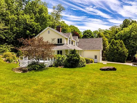8 N Lewis Avenue Camden ME 04843
