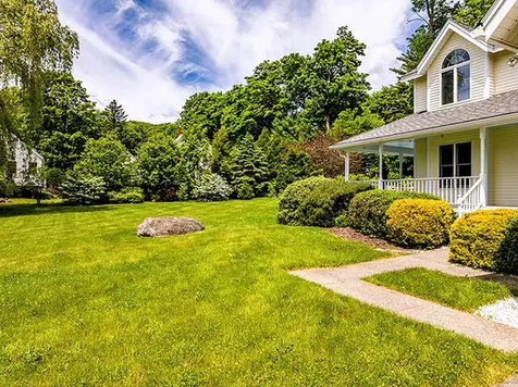 8 N Lewis Avenue Camden ME 04843