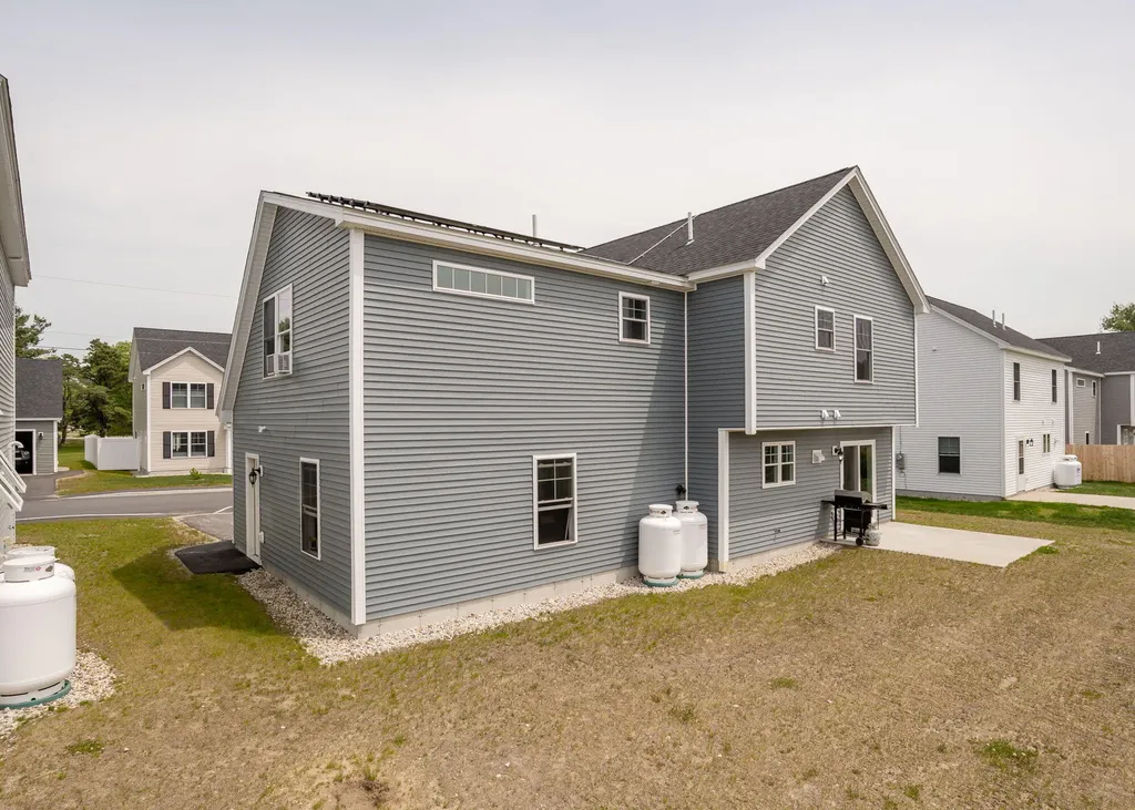 38 Enterprise Drive Brunswick ME 04011