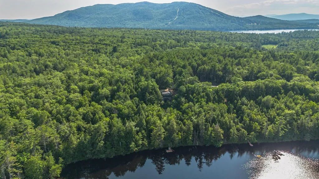 19 Trailside Way Bridgton ME 04009
