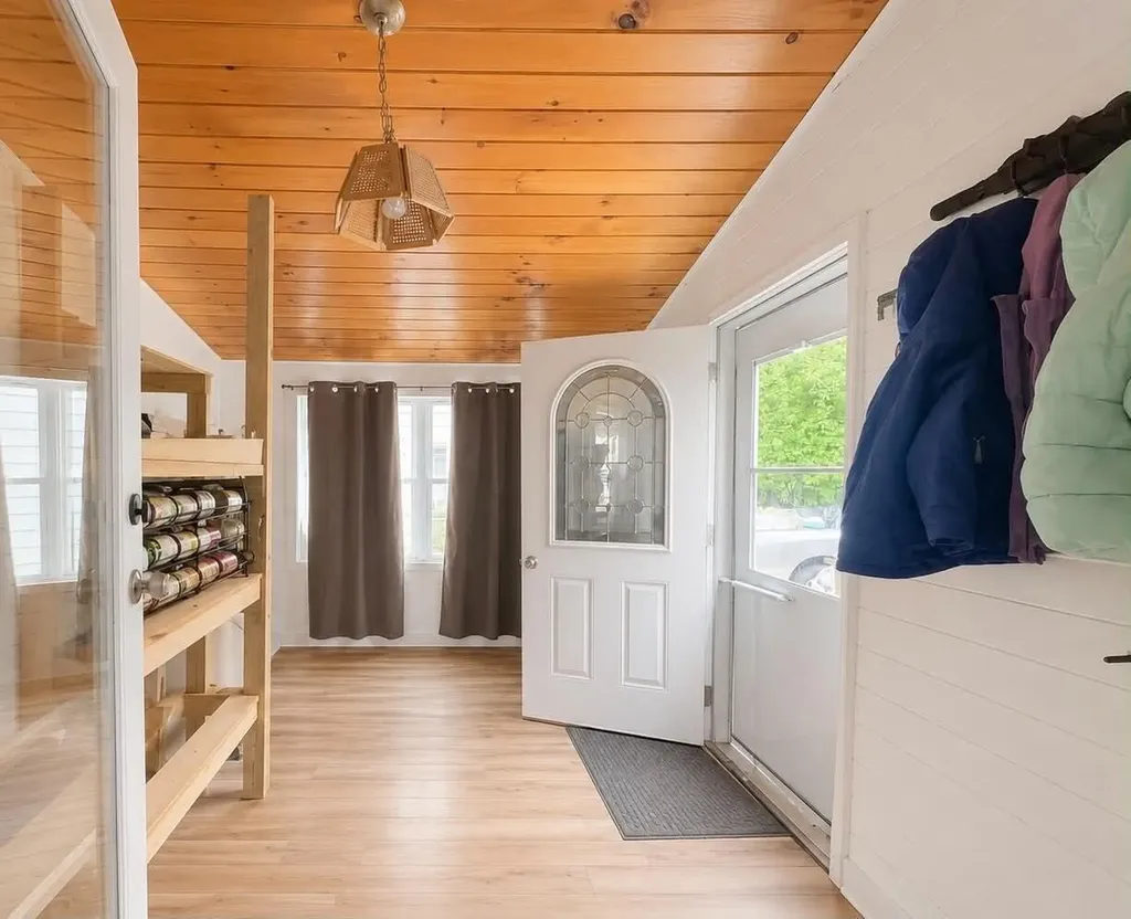 66 Harvard Street Auburn ME 04210