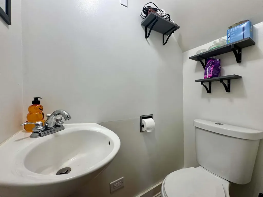 66 Harvard Street Auburn ME 04210