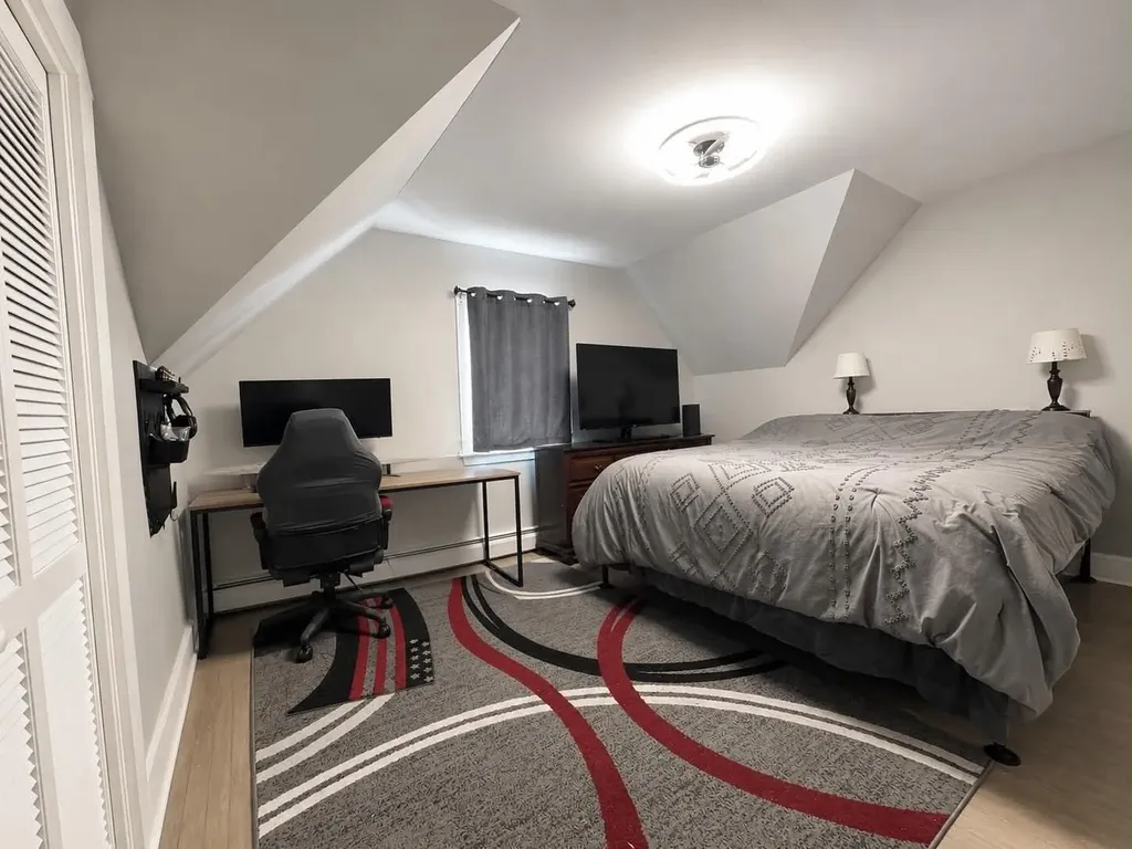 66 Harvard Street Auburn ME 04210