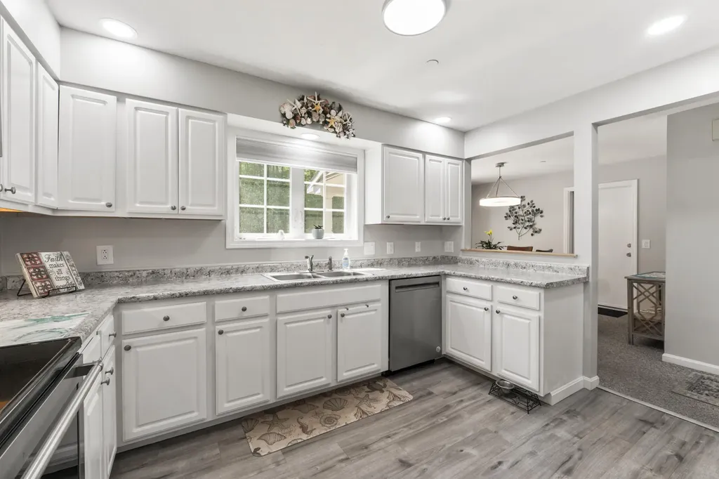 14 Lupine Circle Brunswick ME 04011