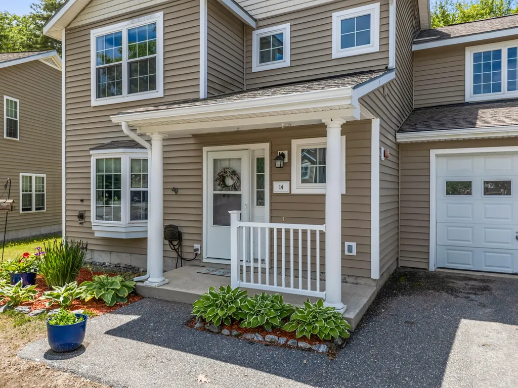 14 Lupine Circle Brunswick ME 04011